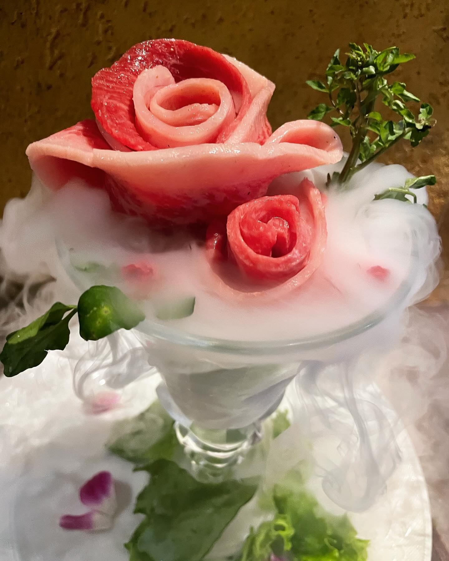 記念日や誕生日のお祝いや楽しいイベント帰りにはぜひ和牛焼肉とびうしの肉ケーキや肉パフェを🥰東京ドームや日本武道館からも近…
