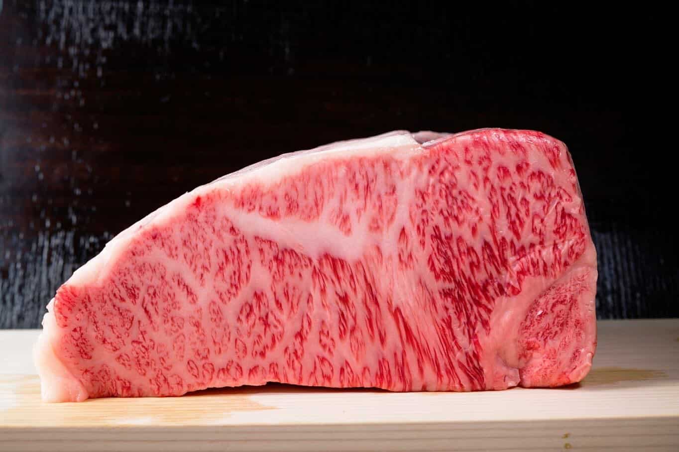 和牛焼肉とびうしは予算に併せて各種コースをご用意しています🥰飲み放題プランもご用意可能ですのでご宴会にも大人気😊歓送迎…
