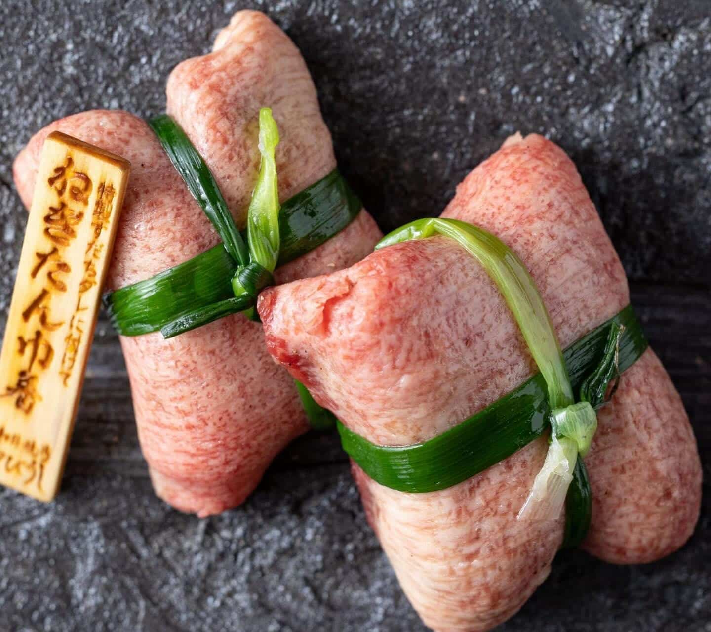とびうしのクリスマスコース☺️人気のねぎたん巾着はもちろん前菜から焼肉までお二人で存分に楽しめます🎄和牛盛りはアニバー…