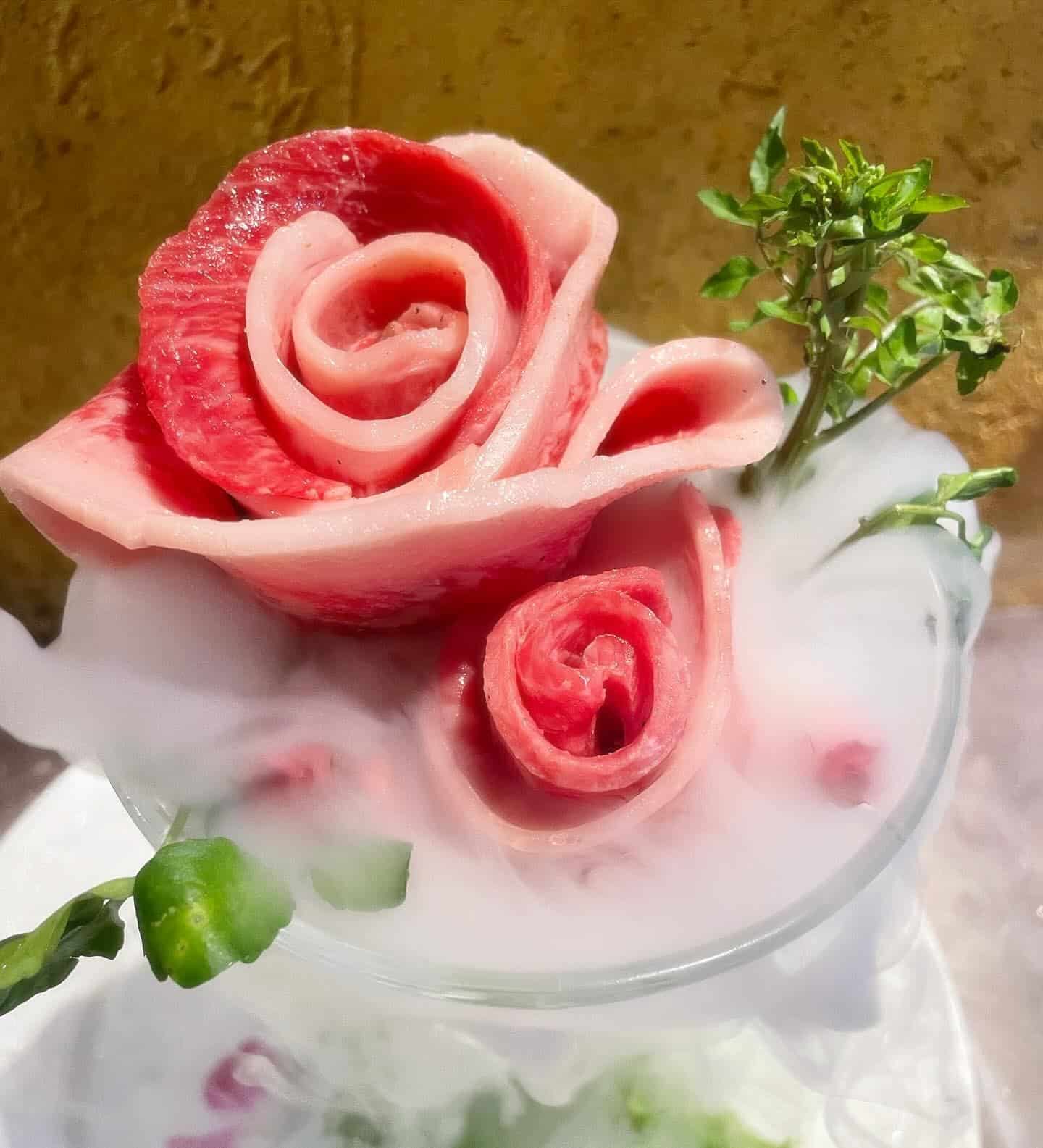 とびうしの肉ブーケ💐今年も美味しいお肉をご用意しておまちしております😋誕生日や記念日のアニバーサリーにも😉全席完全…