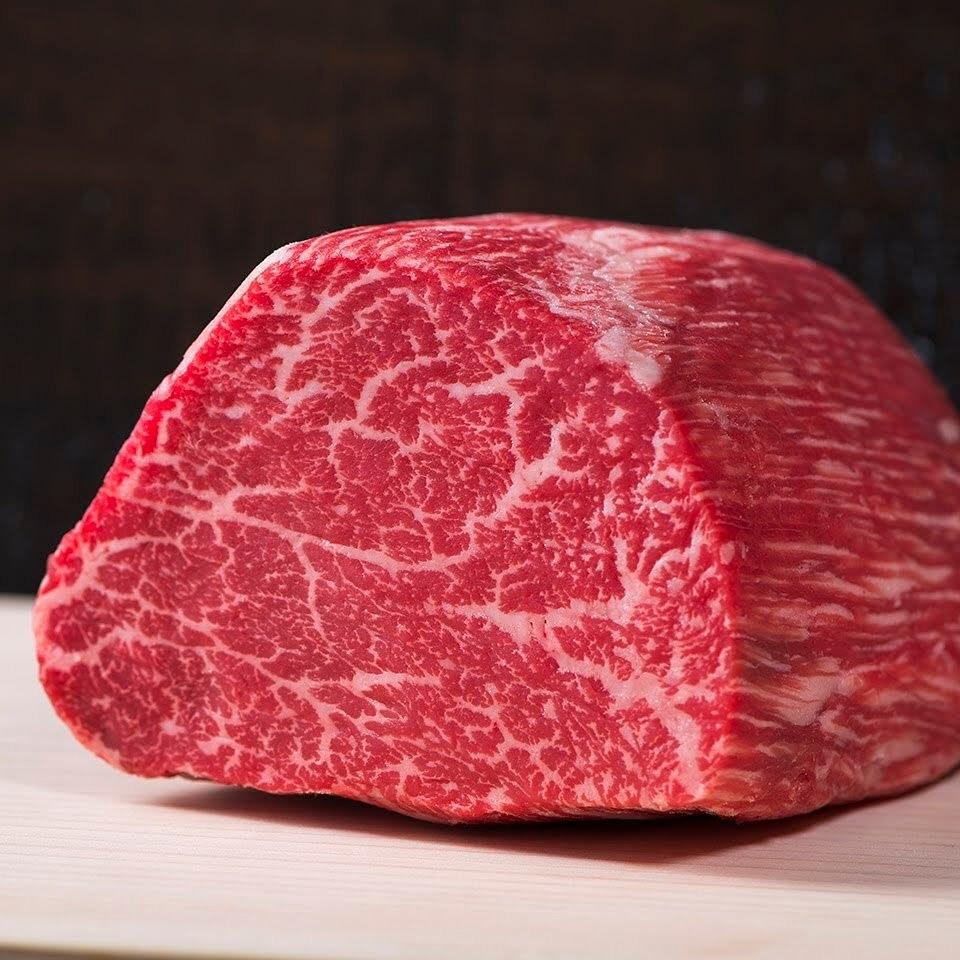 あえて一頭買いをせず最良の部位にこだわる和牛！とびうしは全席が完全個室の和牛焼肉のお店⭐︎「飯田橋駅」すぐ！「黒毛和牛」…