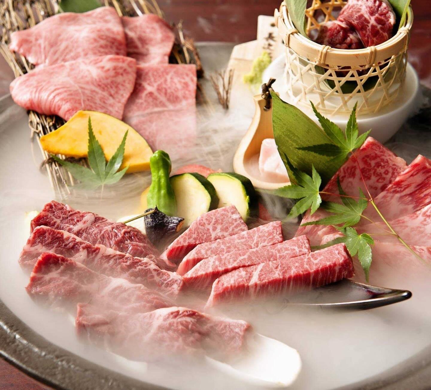 素敵な記念日にはコースがオススメ！とびうしは全席が完全個室の和牛焼肉のお店⭐︎「飯田橋駅」すぐ！「黒毛和牛」が自慢の「焼…