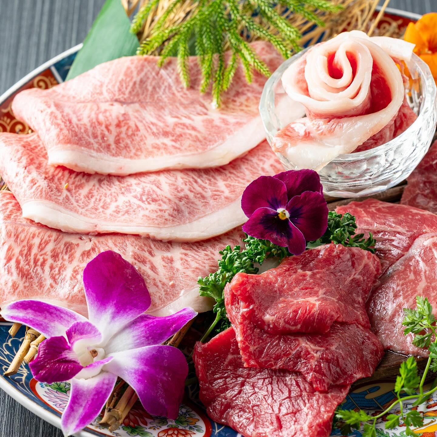 素敵な記念日にはコースがオススメ！とびうしは全席が完全個室の和牛焼肉のお店⭐︎「飯田橋駅」すぐ！「黒毛和牛」が自慢の「焼…