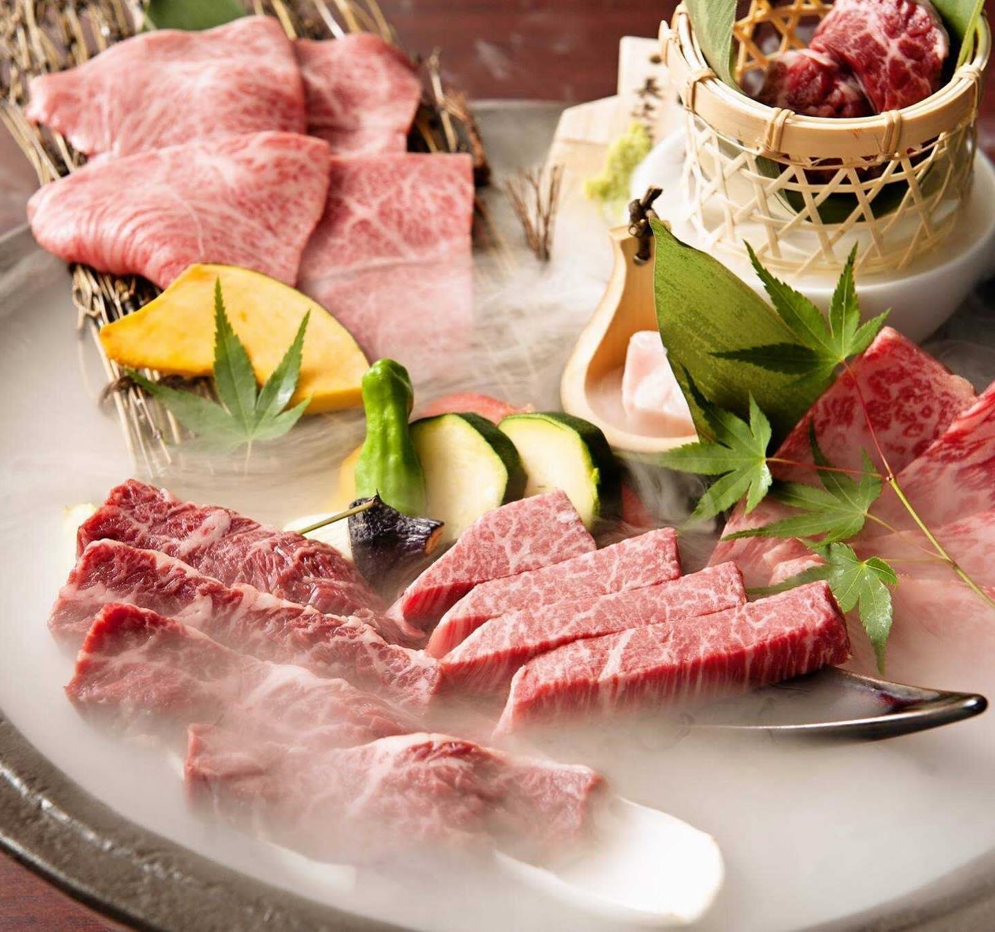 素敵な記念日にはコースがオススメ！とびうしは全席が完全個室の和牛焼肉のお店⭐︎「飯田橋駅」すぐ！「黒毛和牛」が自慢の「焼…