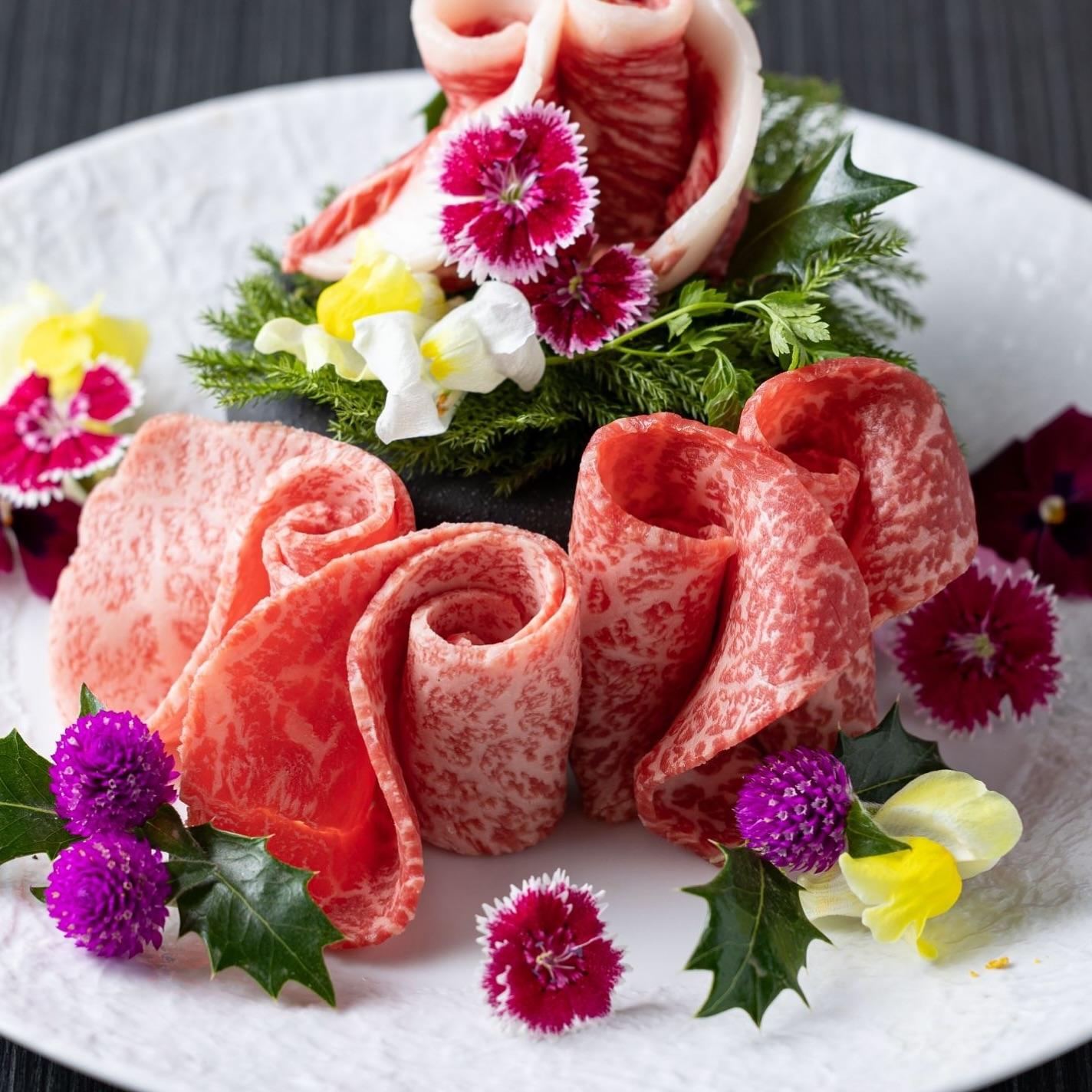 結婚祝いや記念日にはぜひ！とびうしは全席が完全個室の和牛焼肉のお店⭐︎「飯田橋駅」すぐ！「黒毛和牛」が自慢の「焼肉」店で…