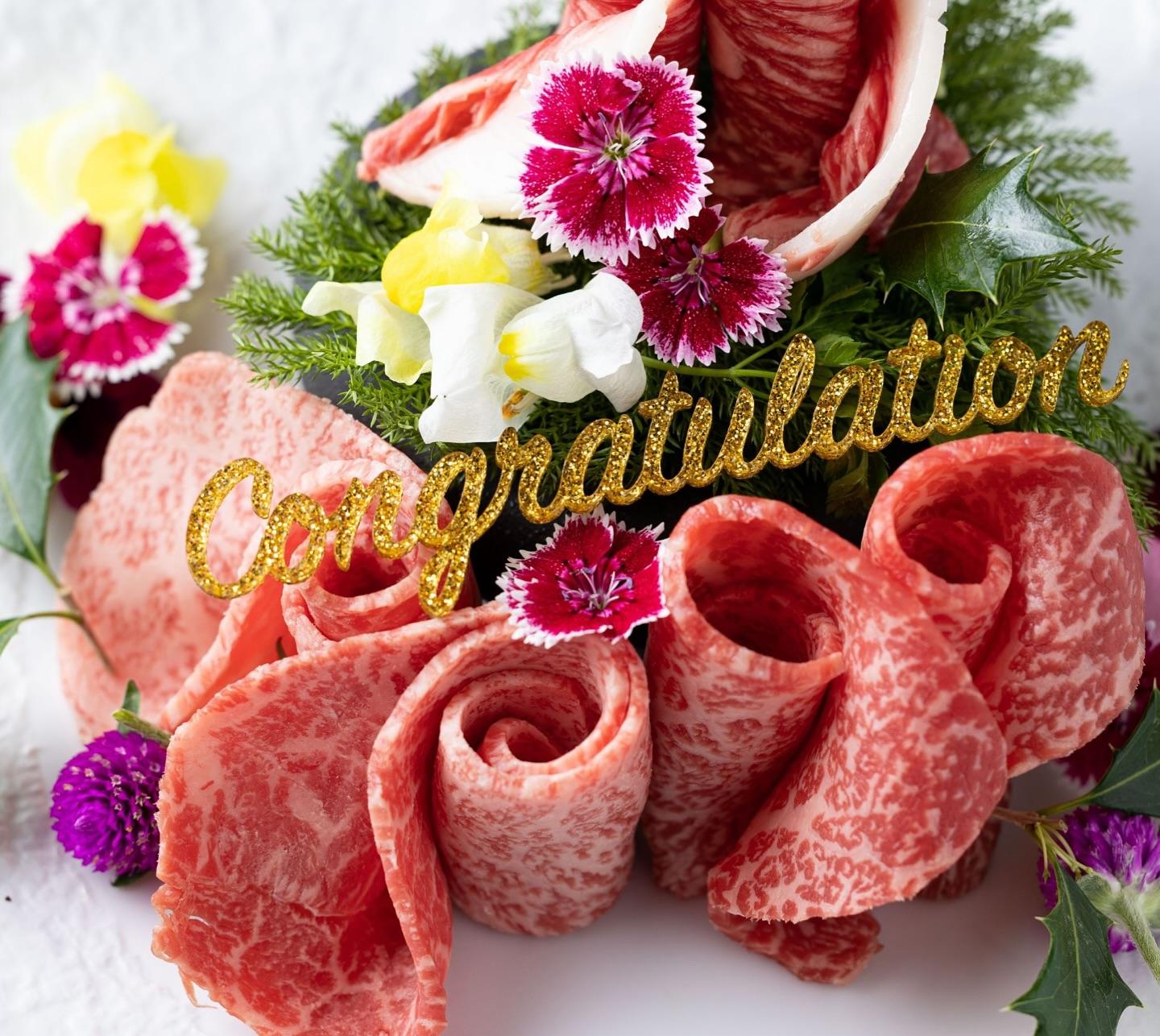 大切な人にメッセージをそえて！とびうしは全席が完全個室の和牛焼肉のお店⭐︎「飯田橋駅」すぐ！「黒毛和牛」が自慢の「焼肉」…