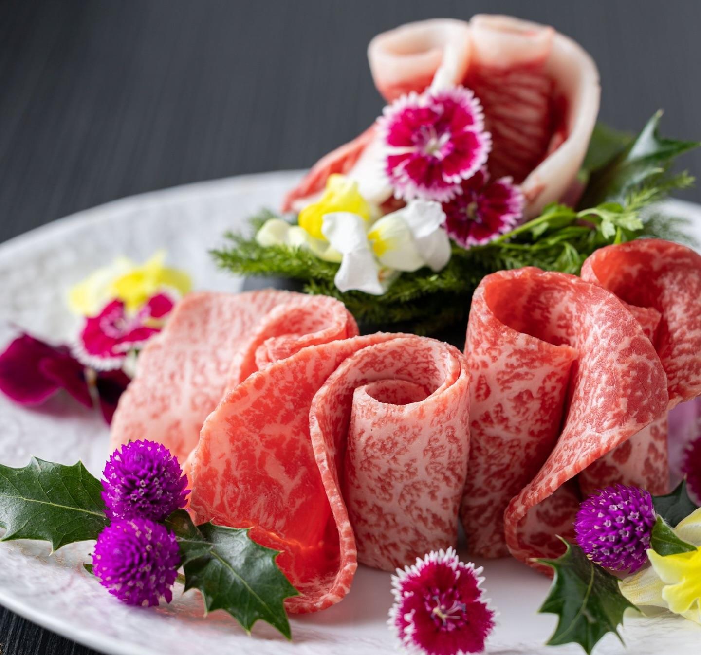 結婚祝いや記念日にはぜひ！とびうしは全席が完全個室の和牛焼肉のお店⭐︎「飯田橋駅」すぐ！「黒毛和牛」が自慢の「焼肉」店で…