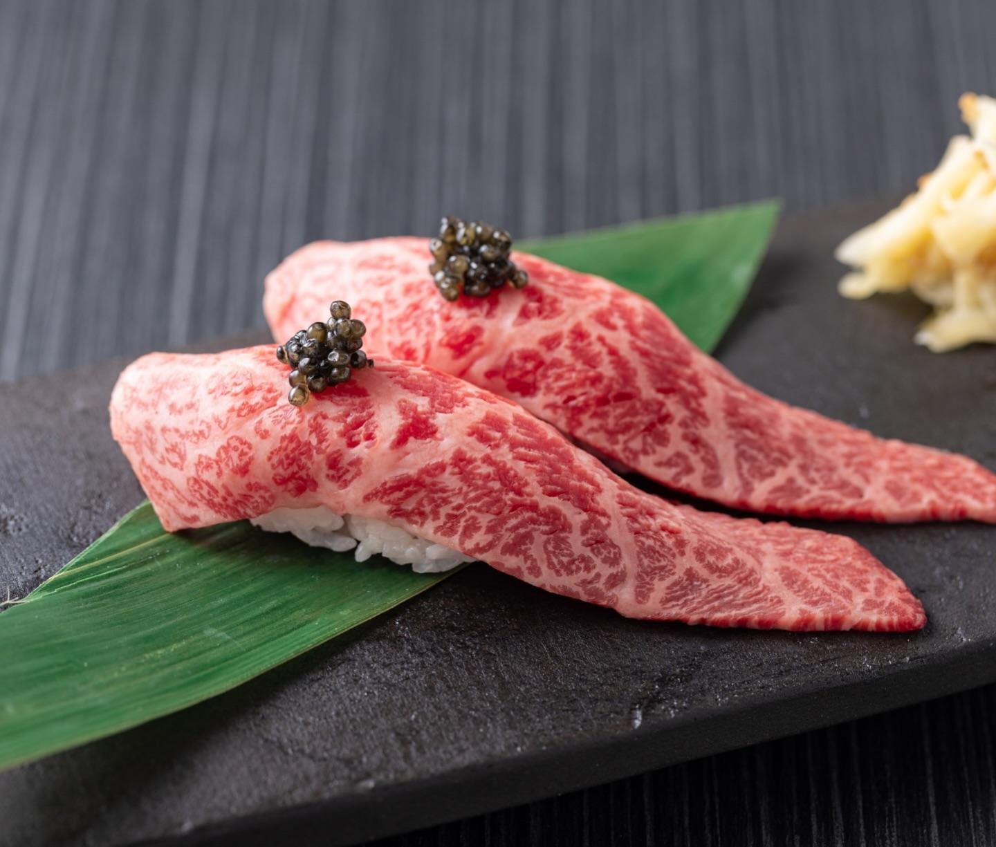 和牛炙り握り寿司⭐︎とびうしは全席が完全個室の和牛焼肉のお店⭐︎「飯田橋駅」すぐ！「黒毛和牛」が自慢の「焼肉」店で贅沢な…
