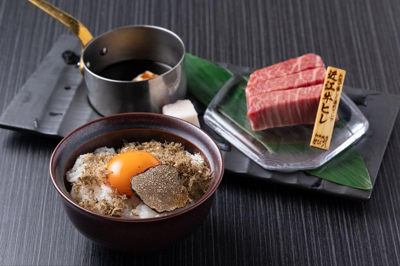 名物ヘレ飯は近江牛のヒレをトリュフや雲丹やいくら乗せて目の前でお作りする小丼⭐︎とびうしは全席が完全個室の和牛焼肉のお店…