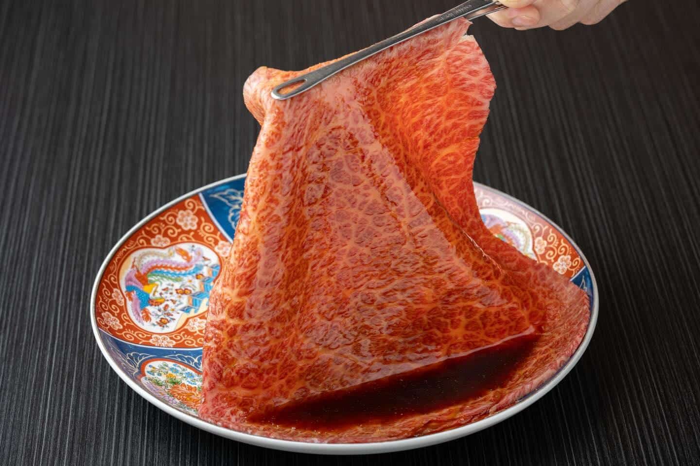 日本一のサブトンすき焼きは事前予約の限定品！とびうしは全席が完全個室の和牛焼肉のお店⭐︎「飯田橋駅」すぐ！「黒毛和牛」が…