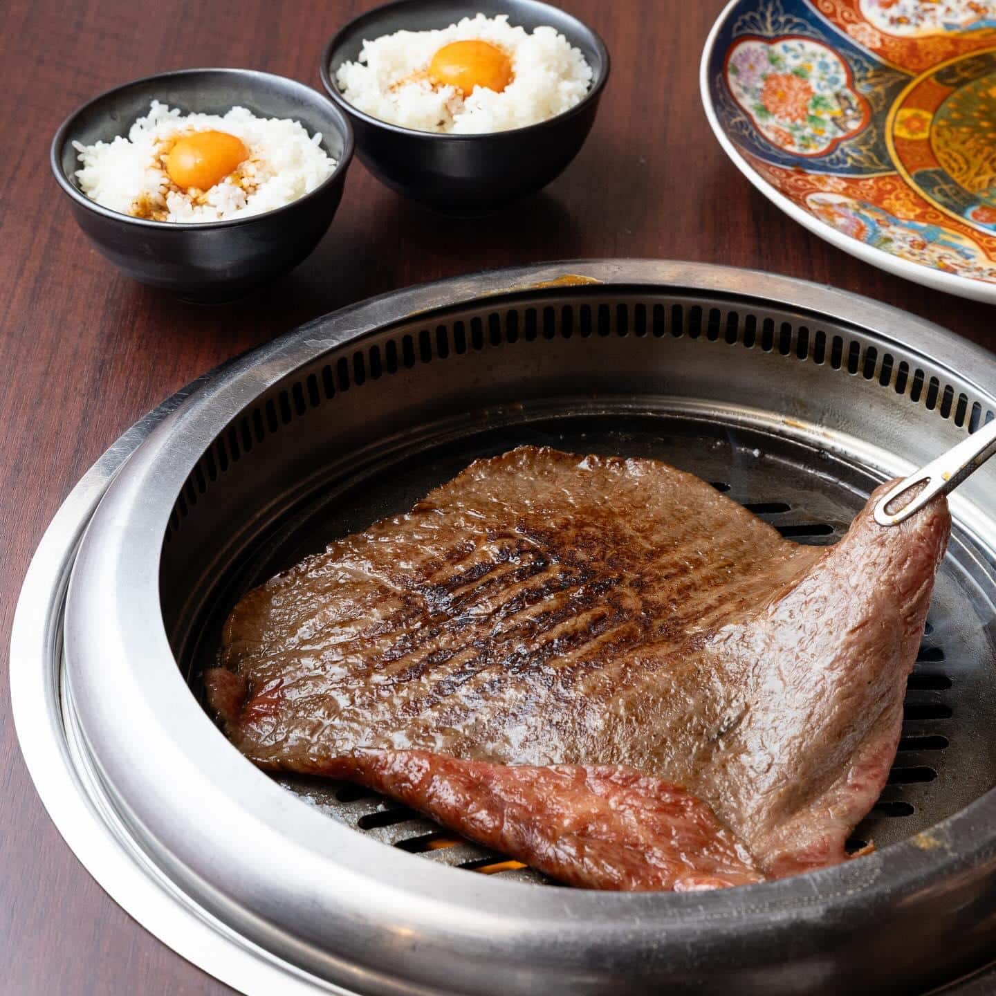 日本一のサブトンすき焼きは事前予約の限定品！とびうしは全席が完全個室の和牛焼肉のお店⭐︎「飯田橋駅」すぐ！「黒毛和牛」が…